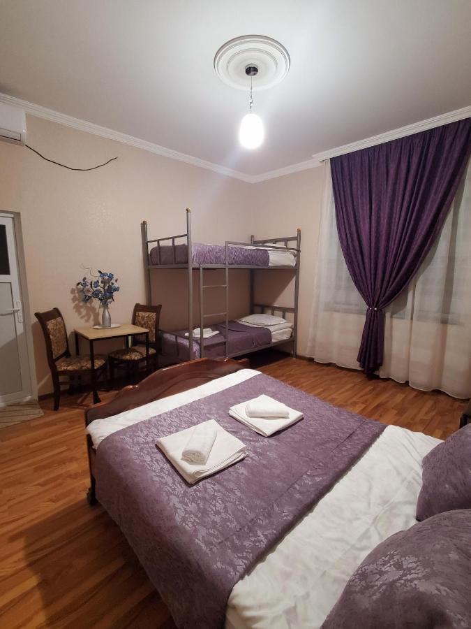 Beehives Apartment Кутаиси Екстериор снимка