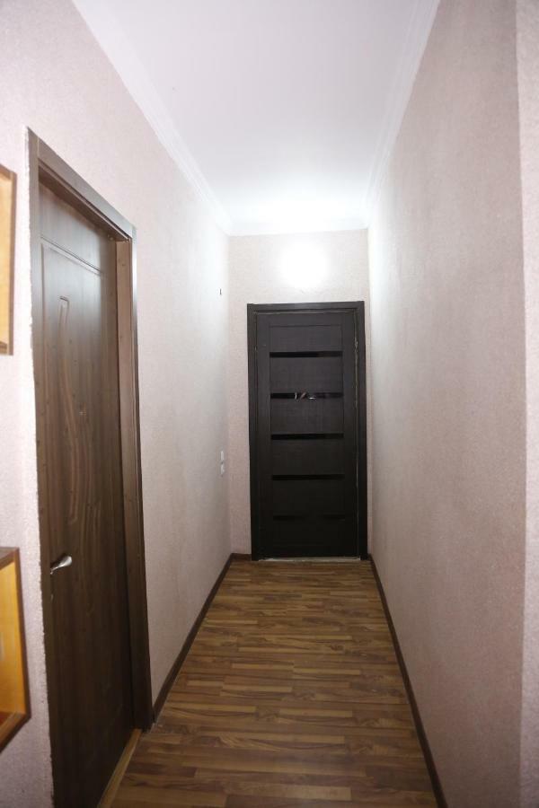 Beehives Apartment Кутаиси Екстериор снимка